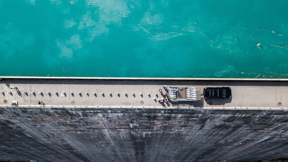 Bidons sans frontières barrage vue hélico la Burdine