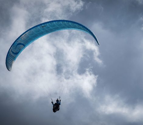 Vosges parachute ciel nuages Rothenbachkopf