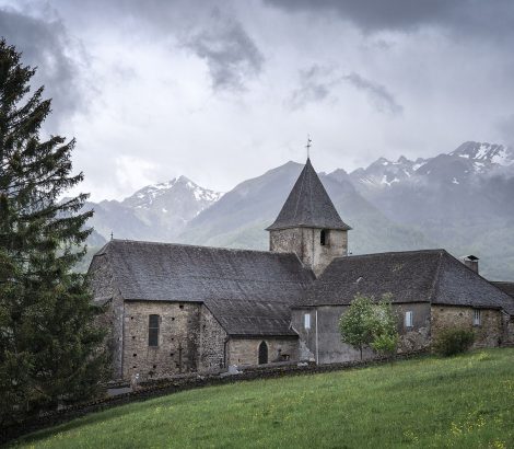 Lescun église montagnes Pyrénées